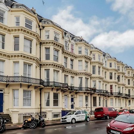 3 Queens Gardens Sea View Apartment Истбурн Экстерьер фото